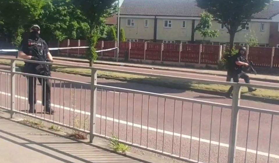  Armed cops were scrambled this morning to the Hulme area of Manchester