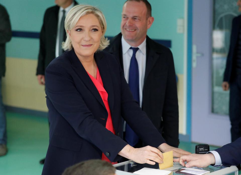  The Front National leader casts her vote