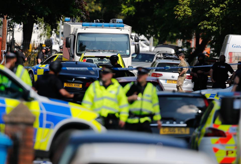  The Army and bomb disposal squads were called in to help respond to a suspicious package