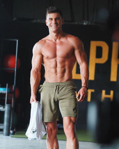  Ex-Love Island boy Rob Lipsett