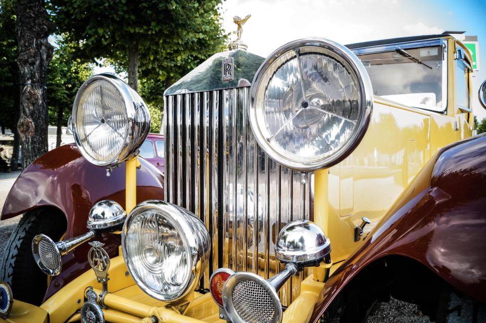 The car still has the original front-end