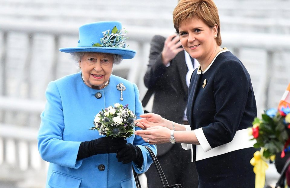  Queen Elizabeth II poses with Scottish First Minister Nicola Sturgeon