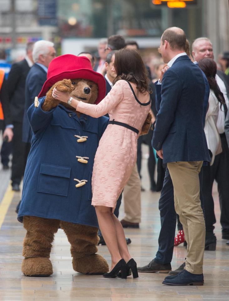  Kate was a surprise guest at Paddington Station today