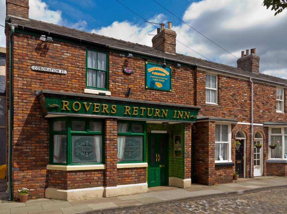  Coronation Street's incoming new executive producer allegedly has actors worried about their fate on the ITV soap