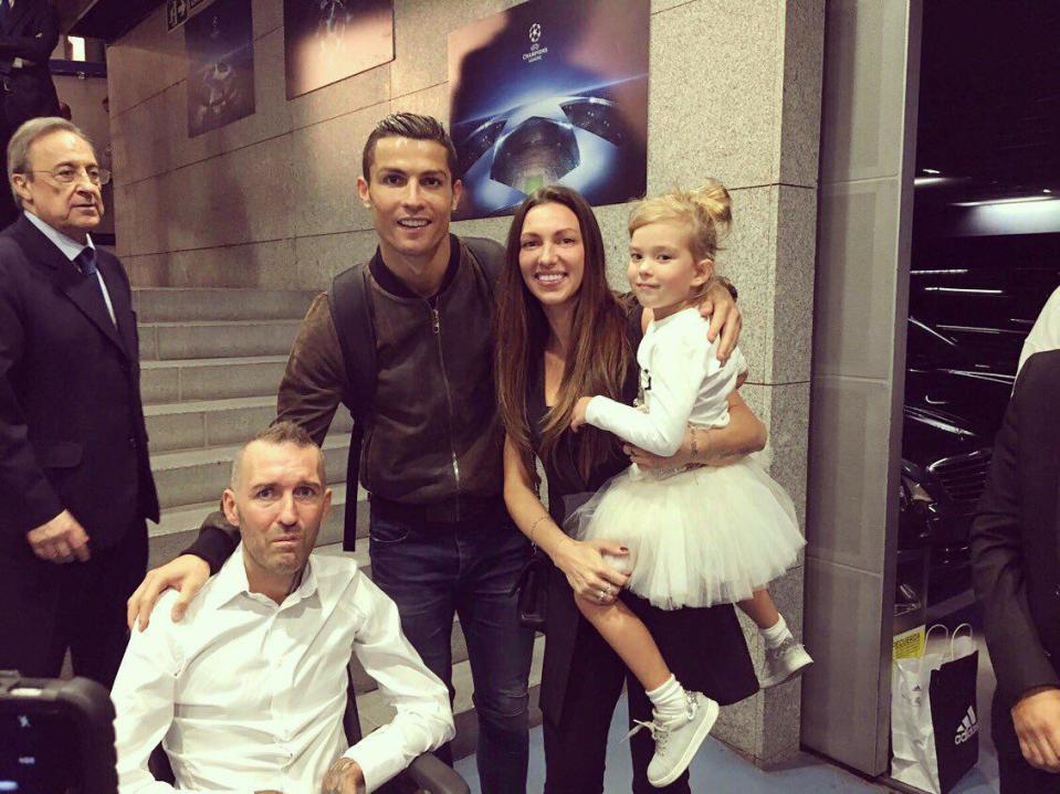  Ronaldo invited former Rangers defender Fernando Ricksen, who has motor neurone disease, and his family to a Real Madrid game