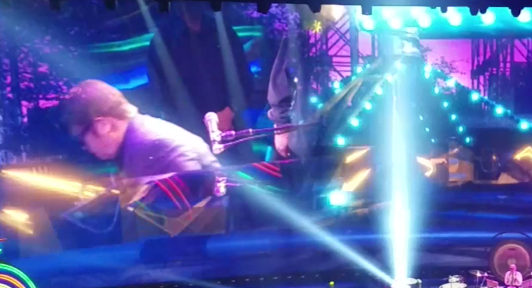  He stormed off the stage in Vegas