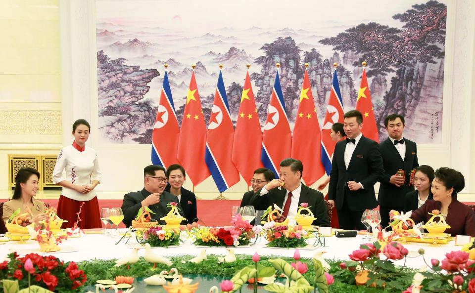  North Korean leader Kim Jong Un was treated to a lavish welcome by Chinese President Xi Jinping during a secretive trip to Beijing