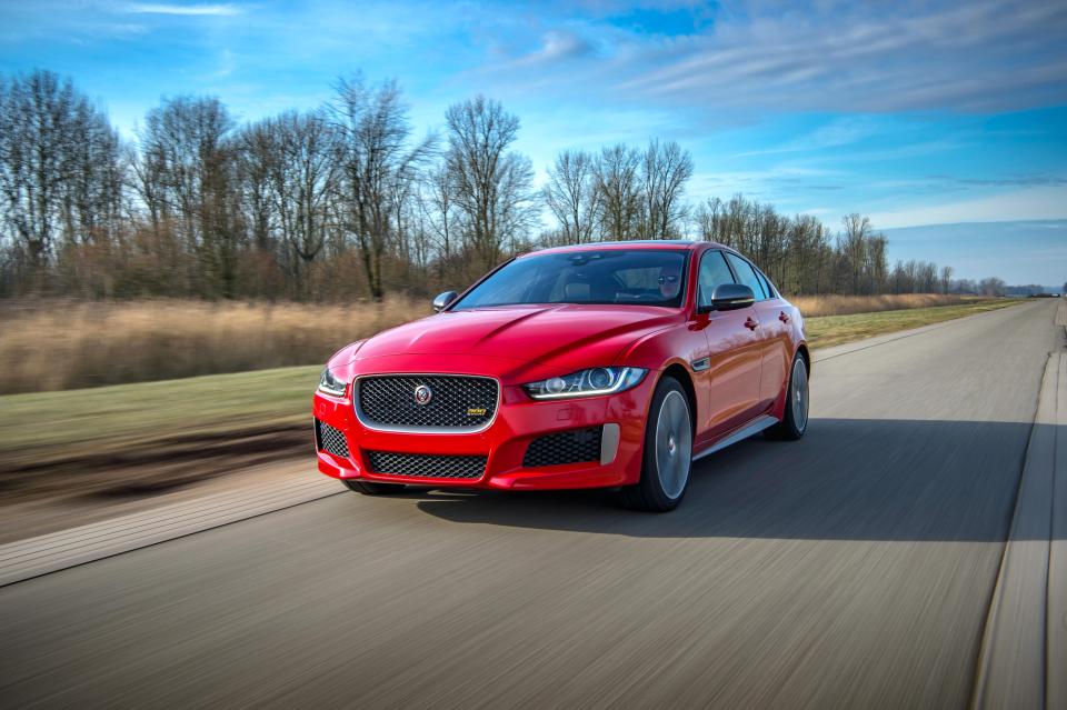  New Jag XE costs £45,000 and hits 0-60mph in 5.4 seconds