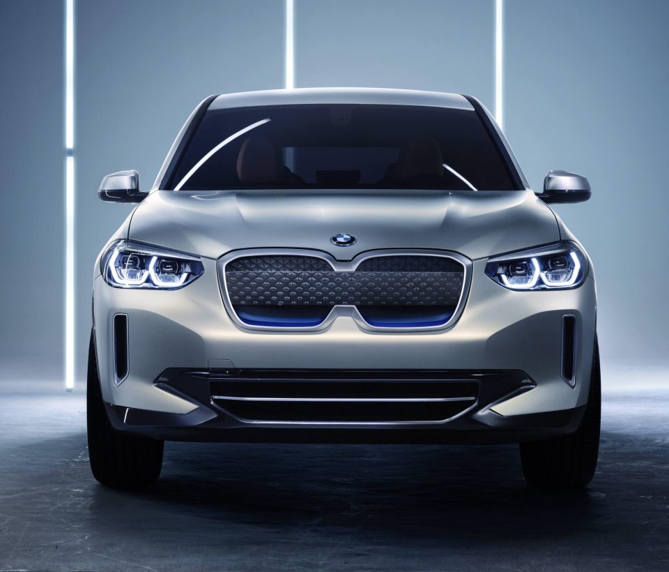  Trademark BMW kidney grille makes it onto concept