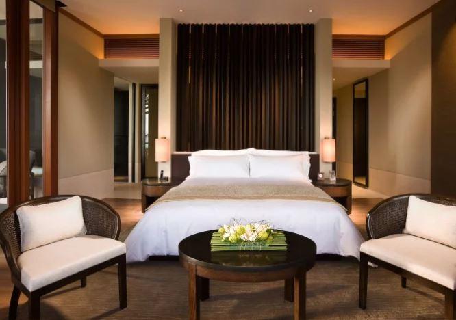 Kim sized bed... guests sleep very well at this hotel