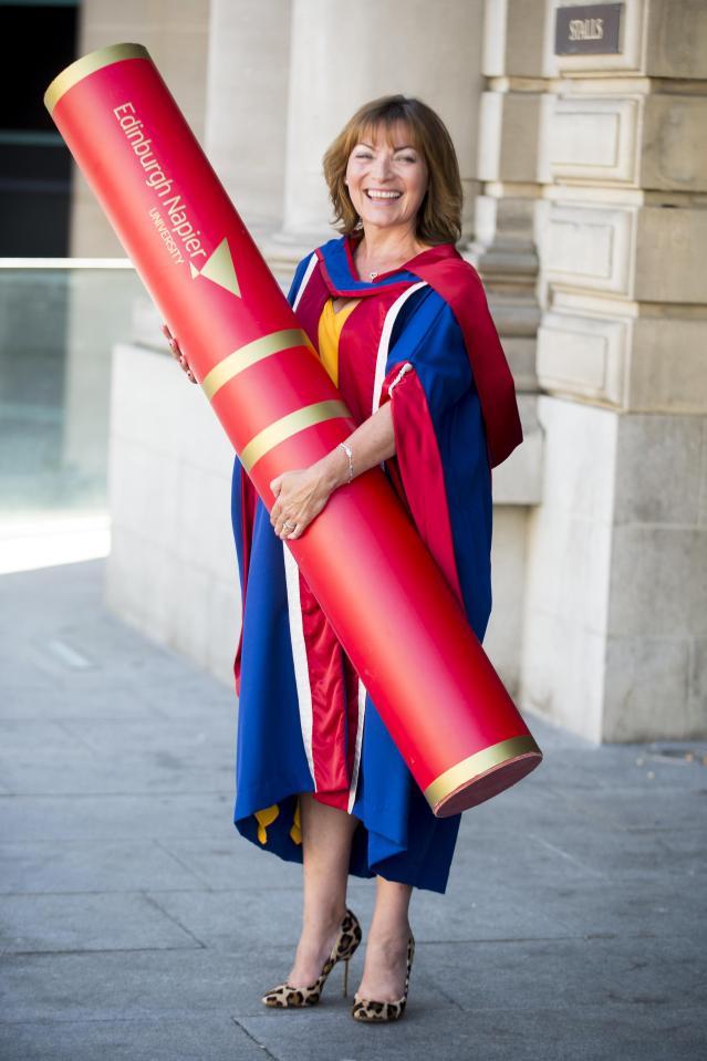  Lorraine Kelly received an honorary doctorate from Edinburgh Napier University