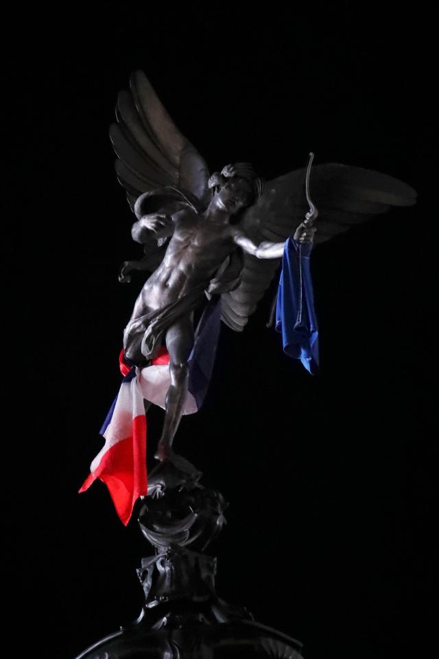  The statue of Eros was daubed in the Tricolour