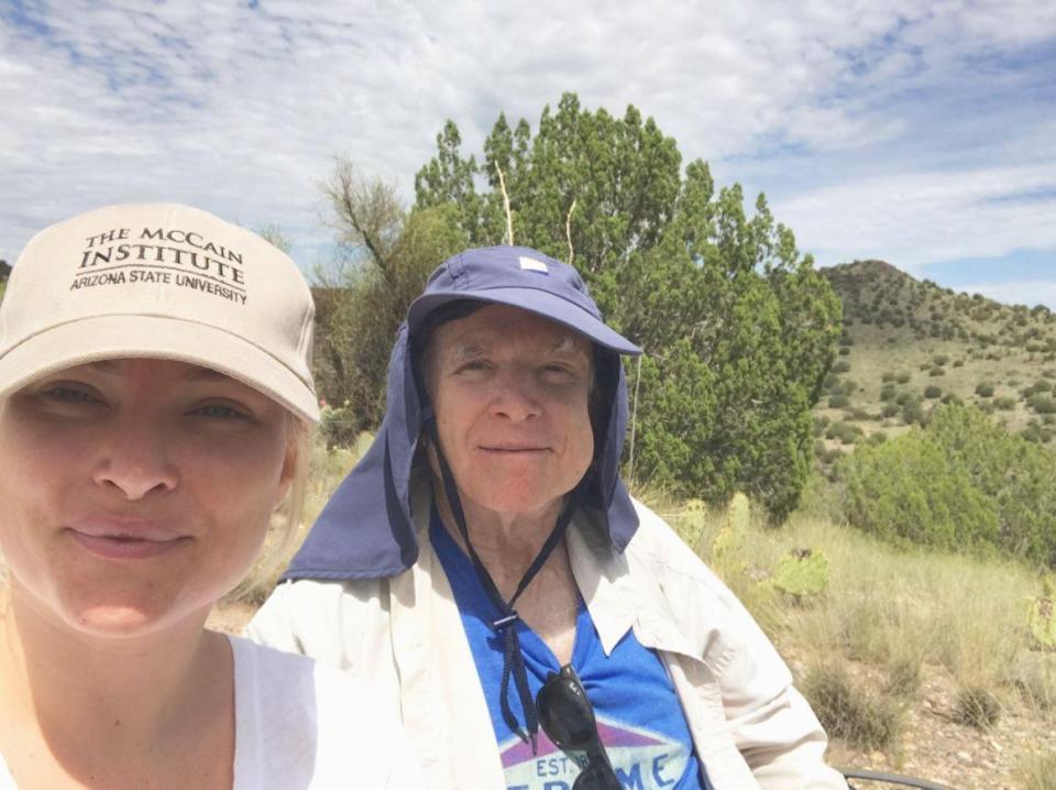 This is the last known picture of US Senator John McCain