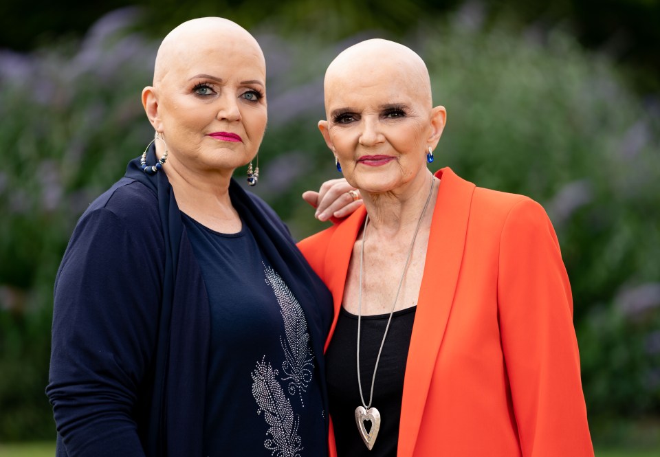  Linda has incurable cancer, seen here with her sister Anne Nolan, who also has breast cancer