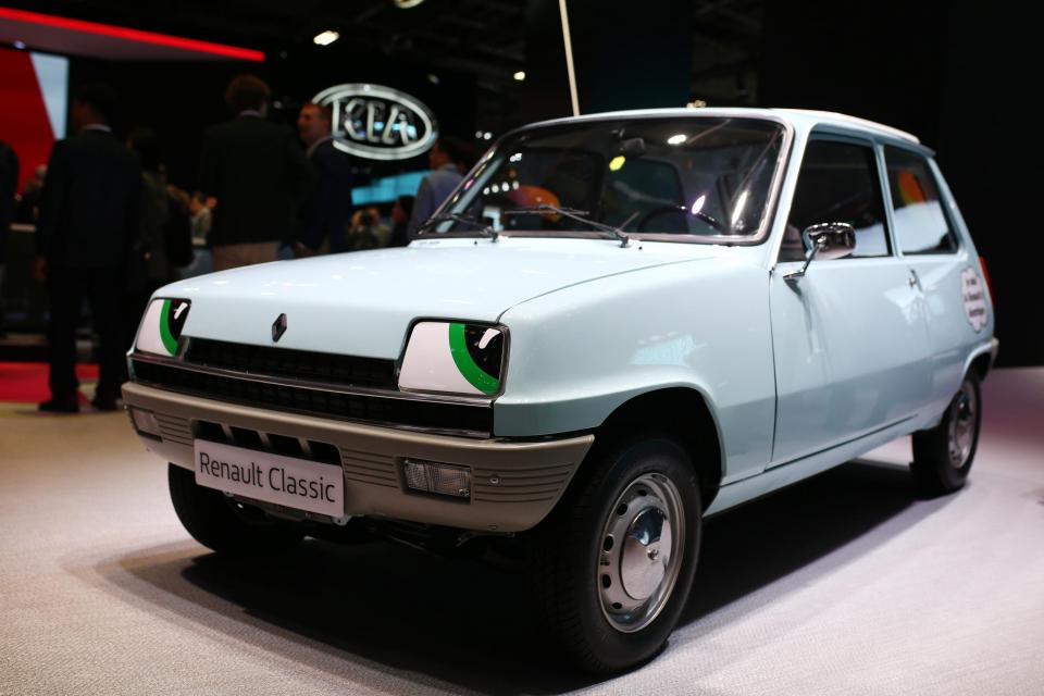 The 1974 electric Renault 5 is powered by 34 lead batteries