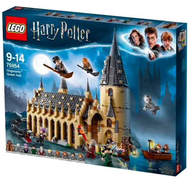 This 878-piece build is packed with role-playing elements to bring the world of Harry Potter to life
