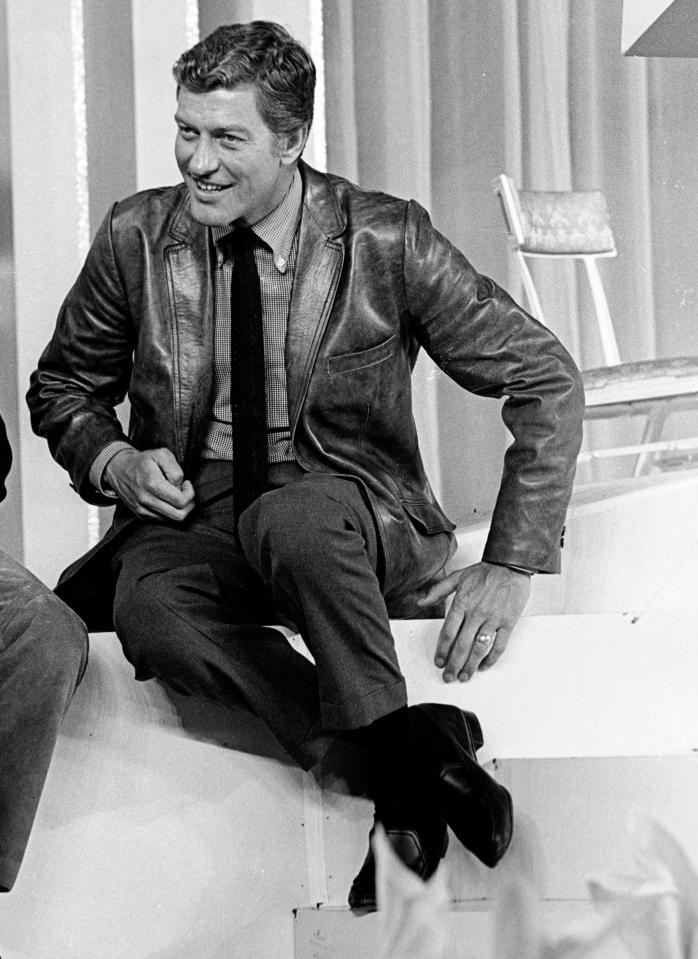  Dick Van Dyke has admitted he was struggling with a drink problem during the time of filming