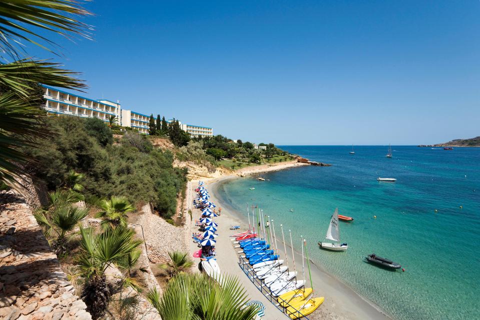 Malta offers up a wide range of wedding venues - from stately homes to laid-back beach locations