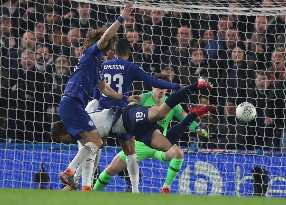 Fernando Llorente scores a brilliant header to bring Tottenham back into it