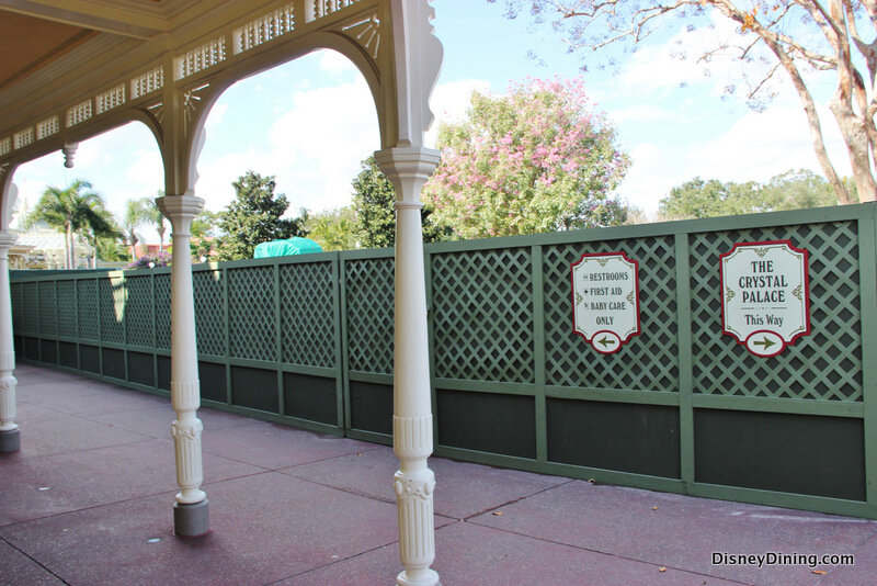 The shade of green helps the human eye to gloss over less-fancy parts of the park