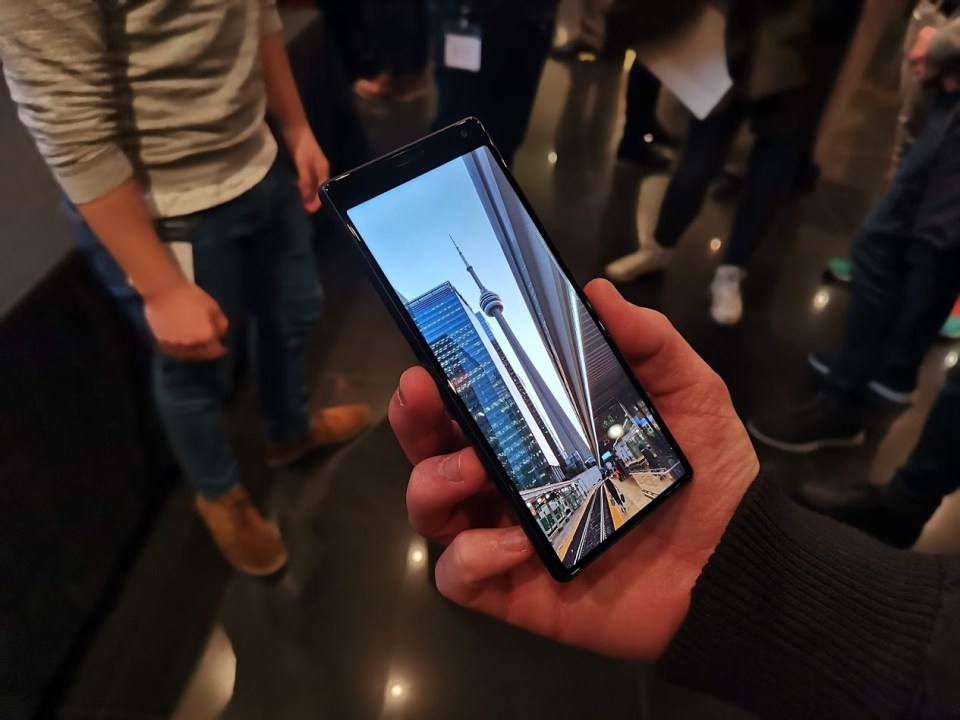  The Xperia 1 has an incredibly tall screen, with a 21:9 aspect ratio