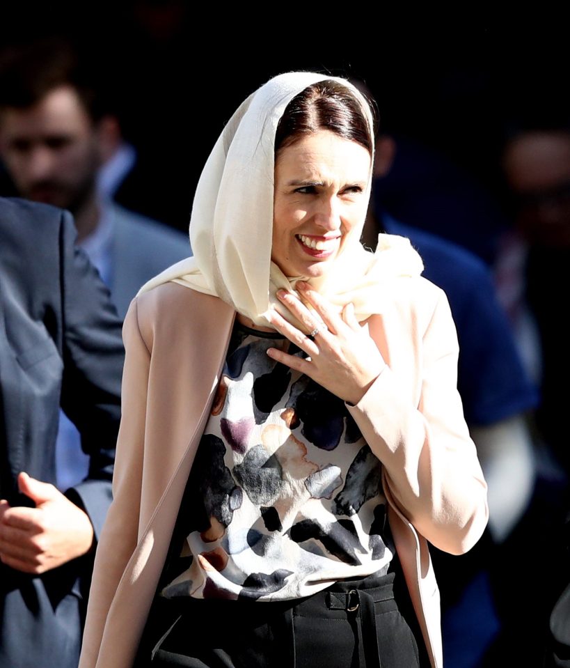  Jacinda Ardern smiled and greeted crowds in Christchurch alongside Prince William