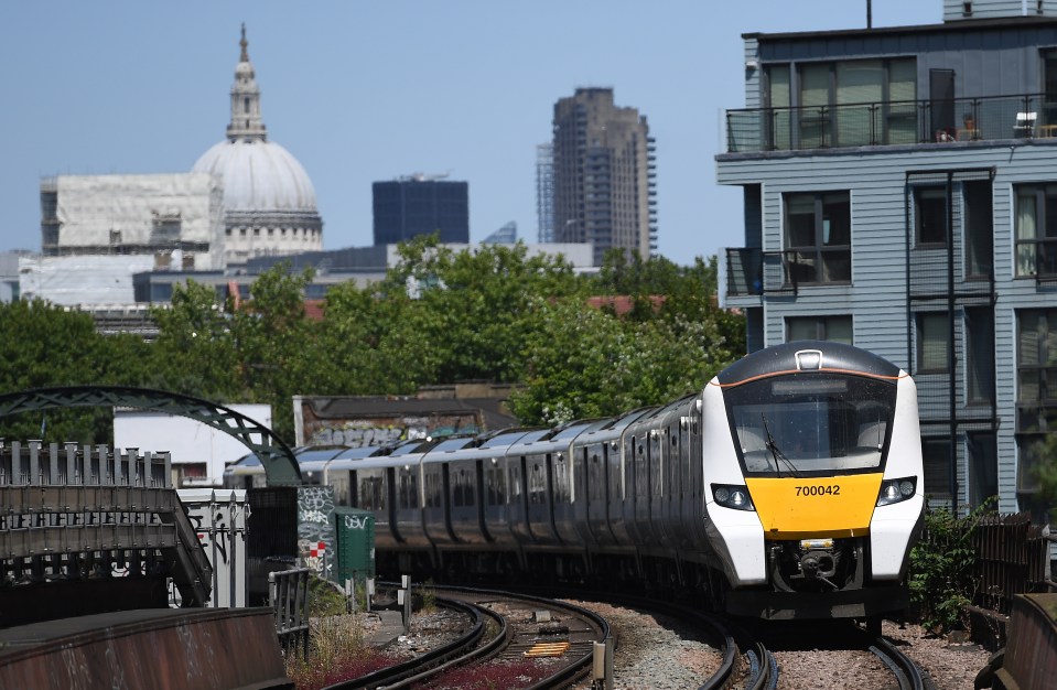  Many additional Thameslink services will operate, some on the Southern route between London Bridge and Gatwick Airport