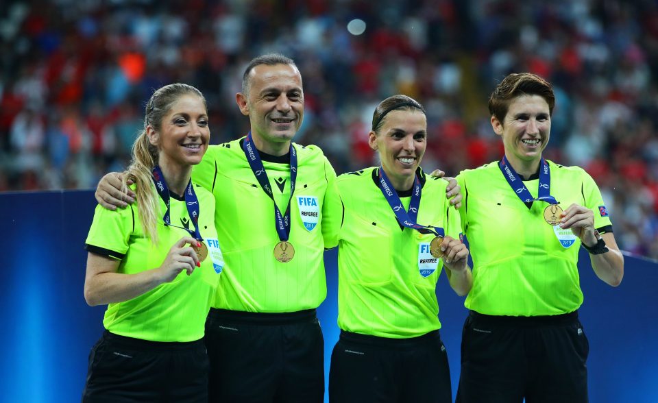  Stephanie Frappart is considered the best female official in the world