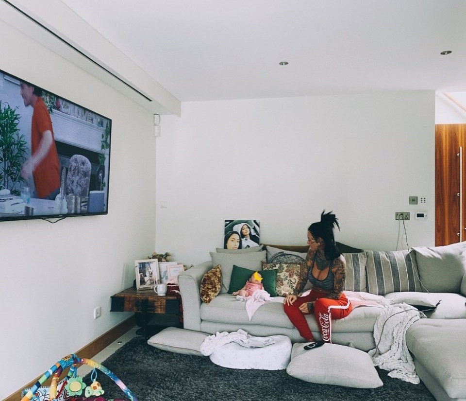  Inside Jemma Lucy's incredible Manchester home with huge sofa, flat screen TV and luxurious outside seating