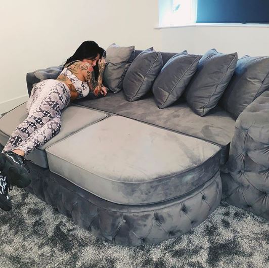  Jemma and her daughter can snuggle up together on her huge sofa