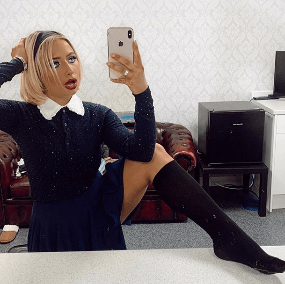 Saffron Barker looked unrecognisable as she transformed into Sabrina the Teenage Witch for tonight's Strictly