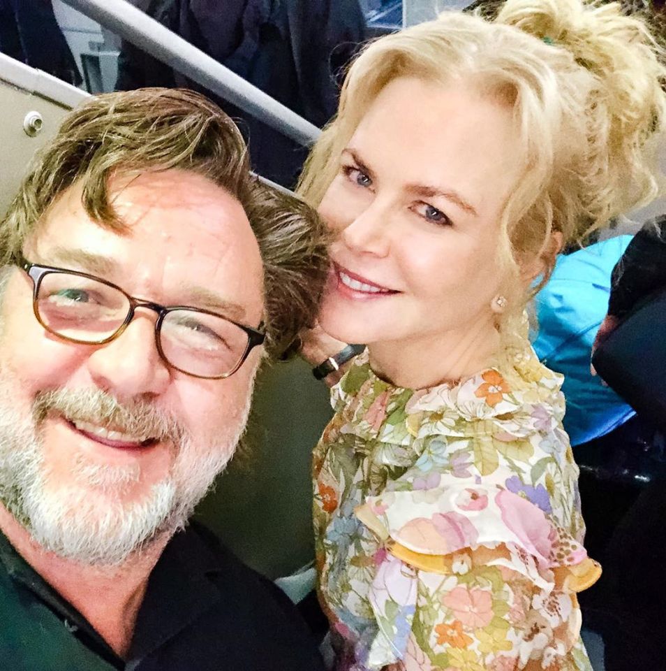 She also posted about running into her long-time friend Russell Crowe on the trip home to Australia