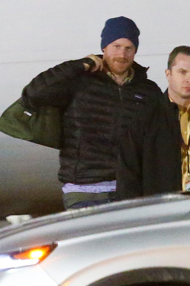 The 35-year-old slung a bag over his shoulder 