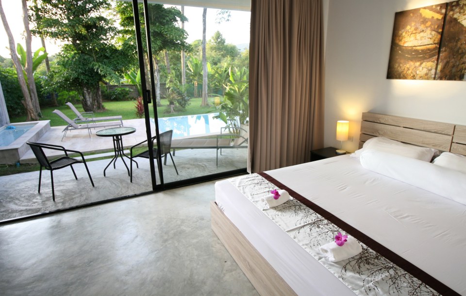 You can step from the bedroom to the pool