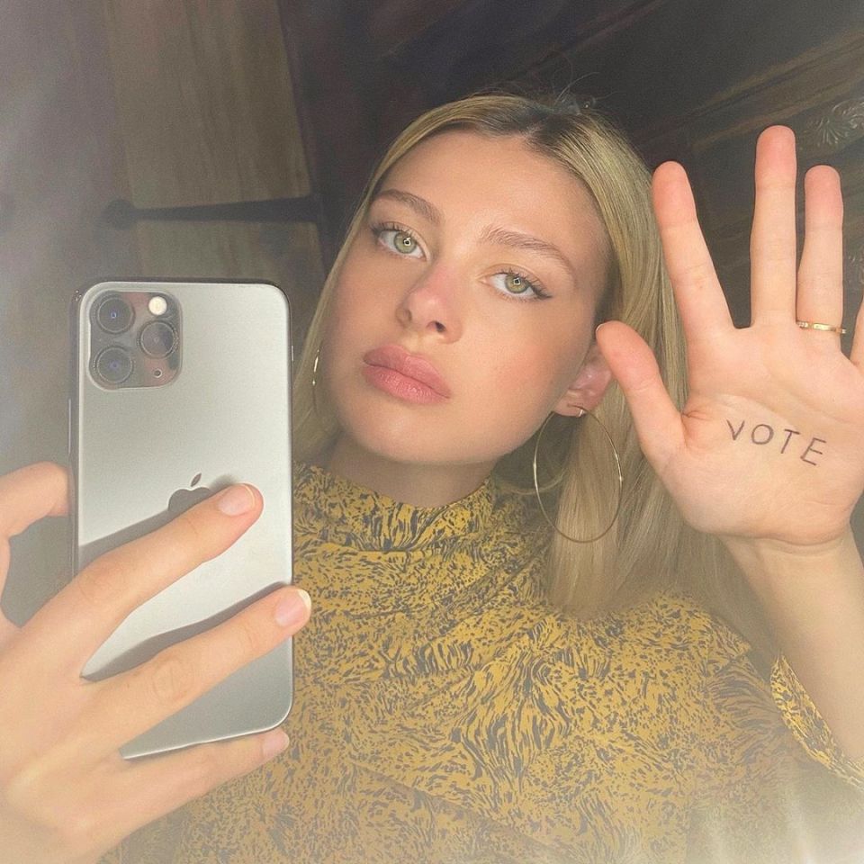 The American actress called her mum her 'earth angel'