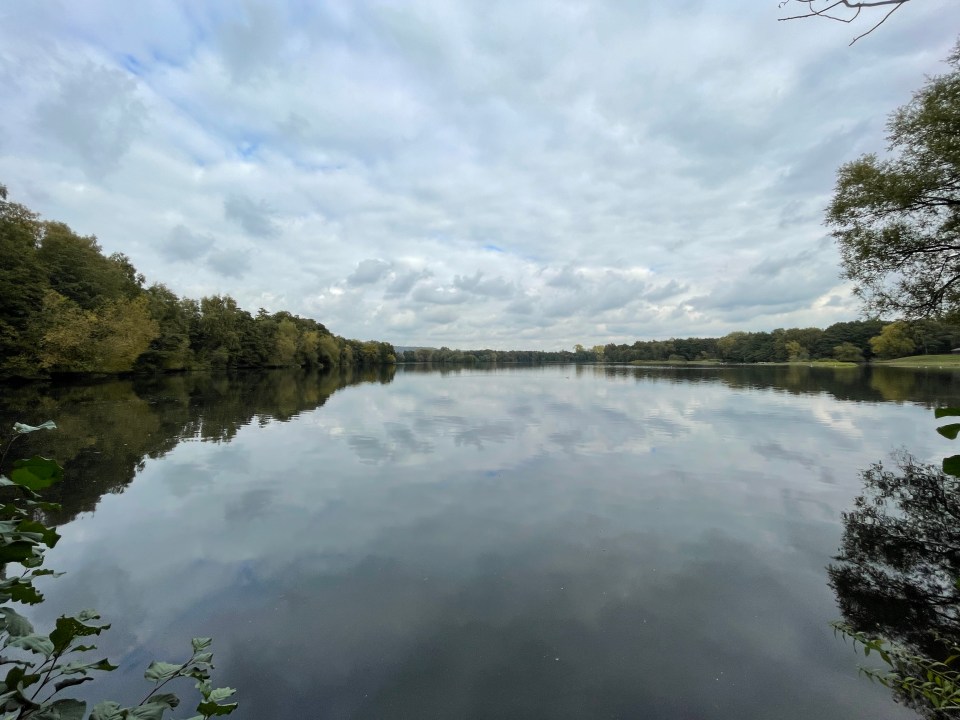 The ultra-wide angle lens can capture breathtaking scenes