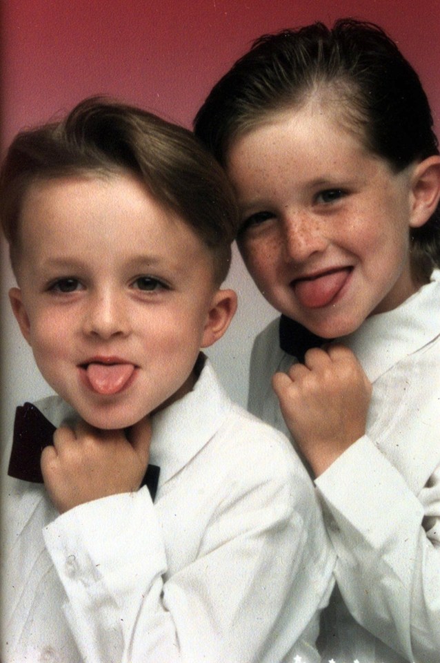 Devon and Damon in a cheeky 1995 family photo together