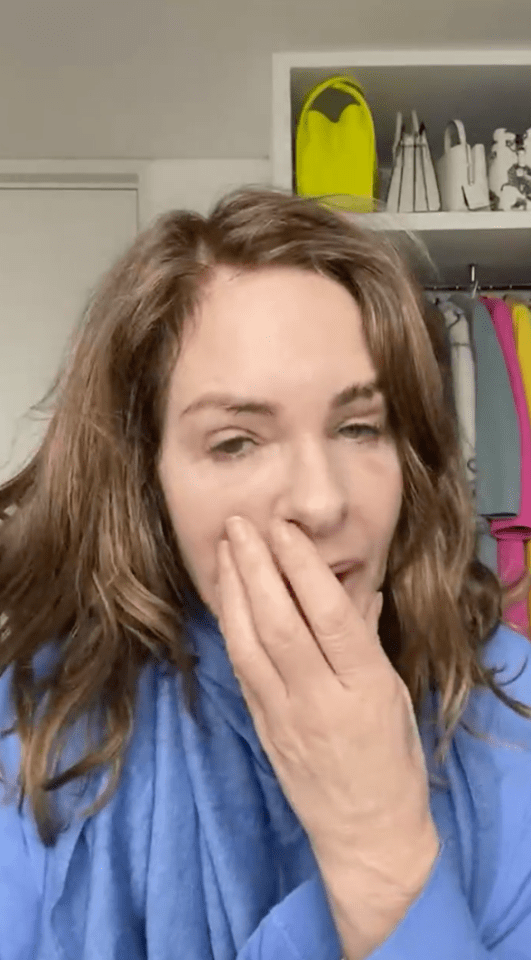 The fashion guru, 56, coughed as she spoke to fans