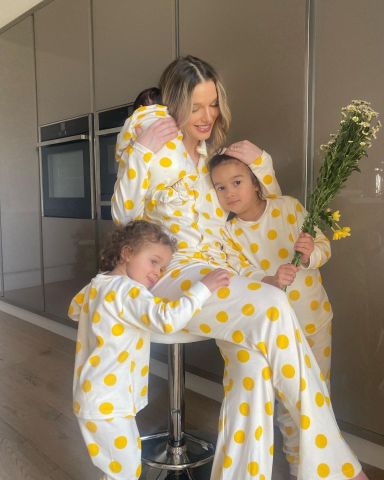 Helen also has two daughters