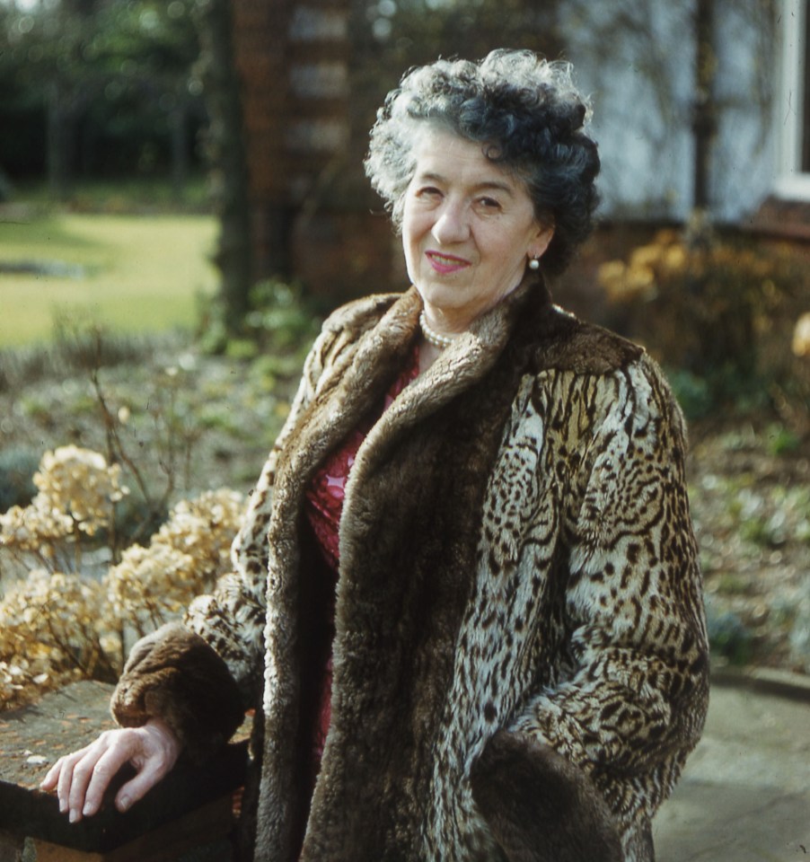 The organisation confirmed it has 'no plans whatsoever' to remove a blue plaque for Blyton