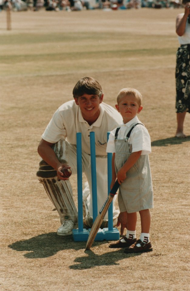 George tries his hand at cricket with dad