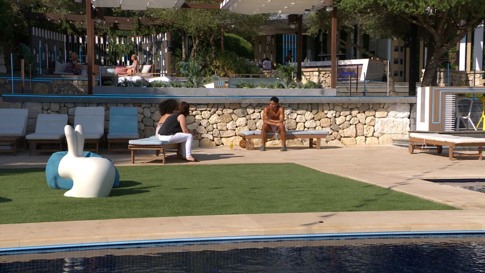 The pair are layer reunited with their loved ones in the meet the families episode