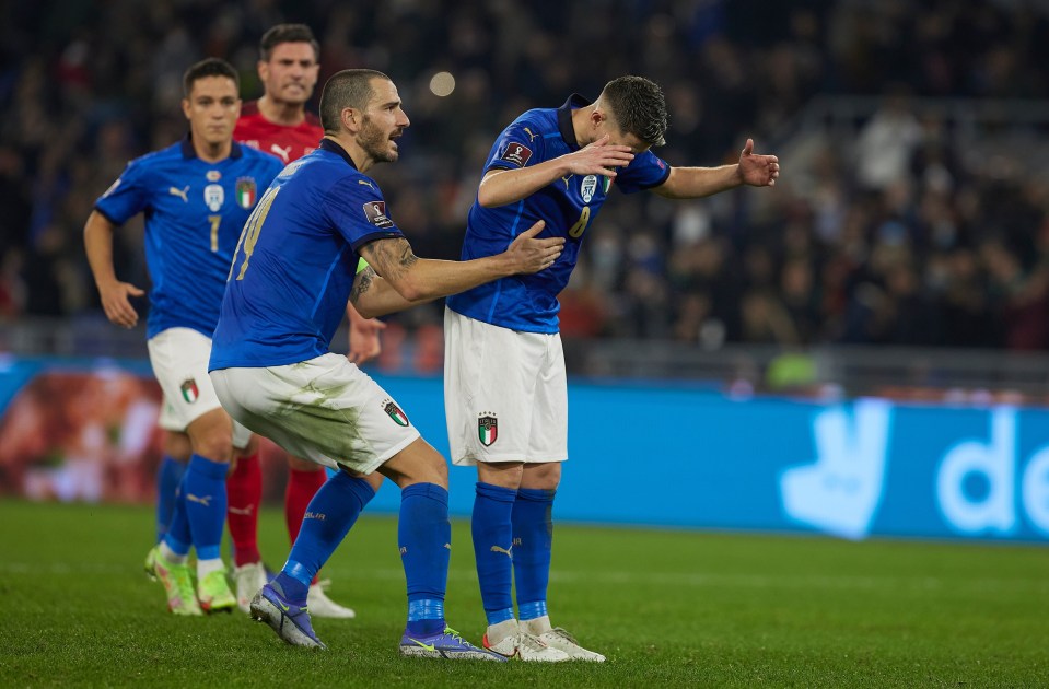 Chelsea midfielder Jorginho was comforted by Leonardo Bonucci after blazing his spot-kick over the bar