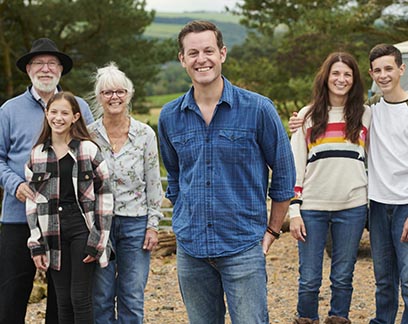 Janice needed a total knee replacement - so Matt and his family stepped in to help