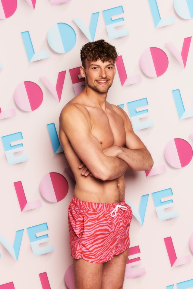 Hugo shot to fame on the seventh series of Love Island in 2021