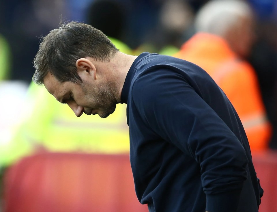 Everton's bid for survival continues after a drab 0-0 against relegated Watford