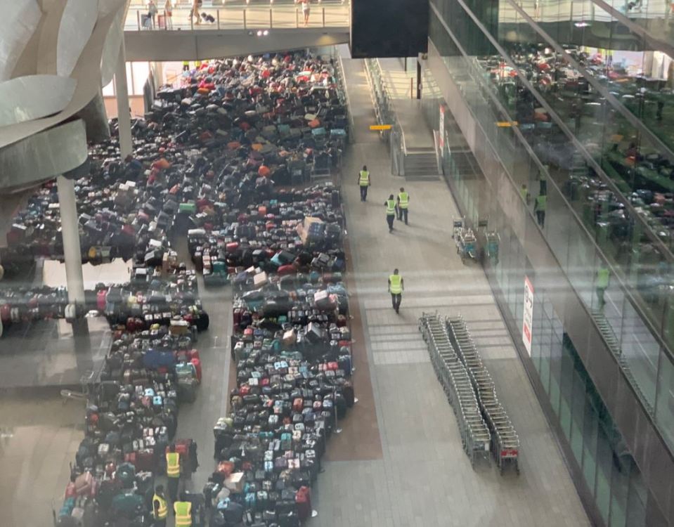 The "luggage carpet" stretch out of sight