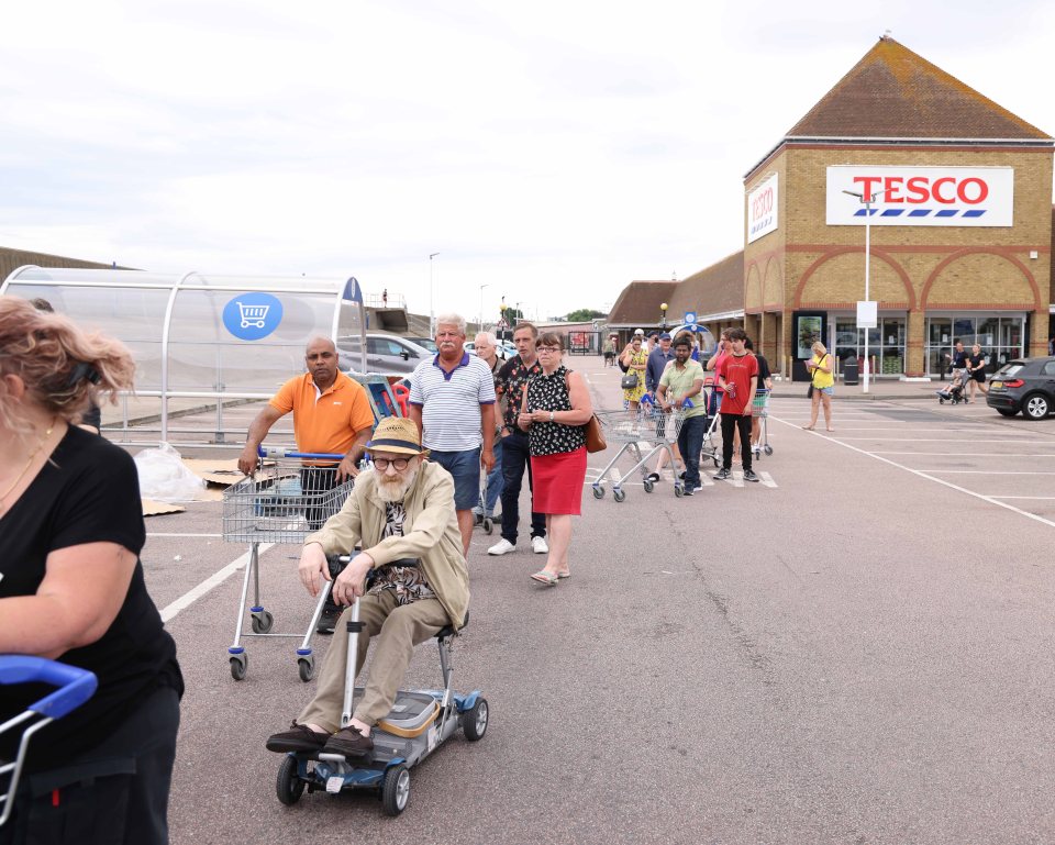 Supermarkets have now run out of water