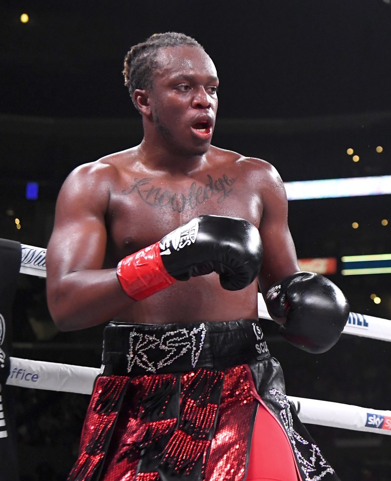 KSI boxing in a cruiserweight match against Logan Paul.