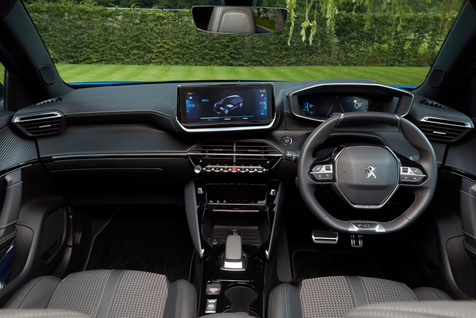 It wasn’t short of kit to start with – 7in touchscreen that talks to your phone, fancy LED lights, parking sensors and so on – but now you get even more free equipment